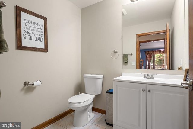 15 W HICKORY LN, Pilesgrove, NJ 08098