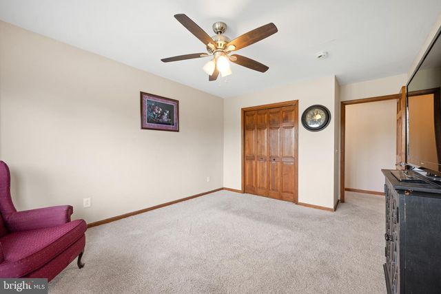 15 W HICKORY LN, Pilesgrove, NJ 08098