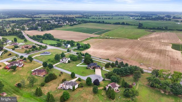 15 W HICKORY LN, Pilesgrove, NJ 08098