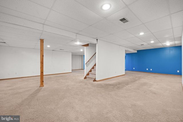 15 W HICKORY LN, Pilesgrove, NJ 08098