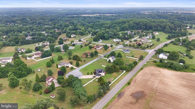 15 W HICKORY LN, Pilesgrove, NJ 08098