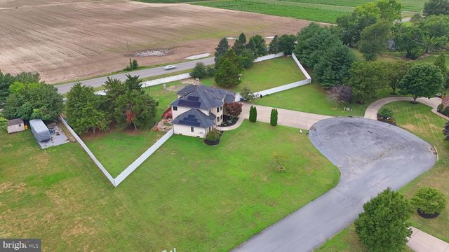 15 W HICKORY LN, Pilesgrove, NJ 08098