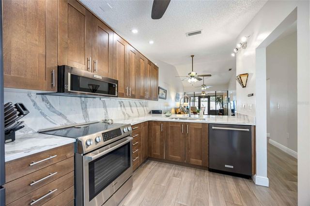 4408 PARK LAKE TERRACE S 4408, Bradenton, FL 34209