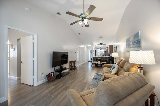 4408 PARK LAKE TERRACE S 4408, Bradenton, FL 34209