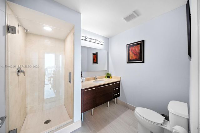 1900 N Bayshore Dr 2512, Miami, FL 33132