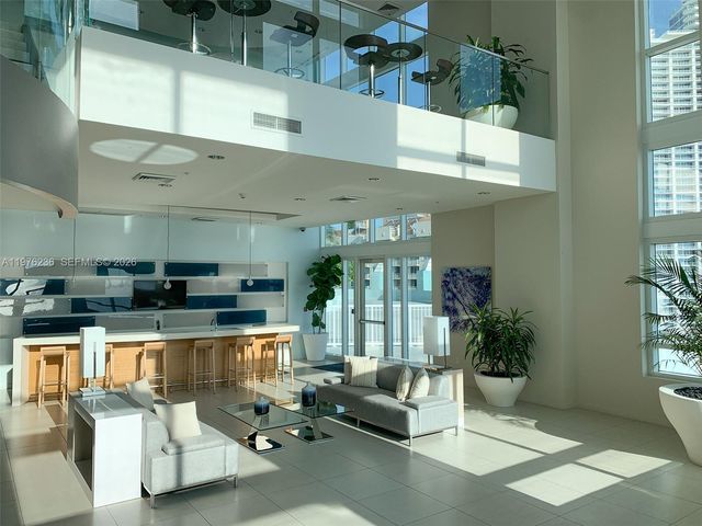 1900 N Bayshore Dr 2512, Miami, FL 33132