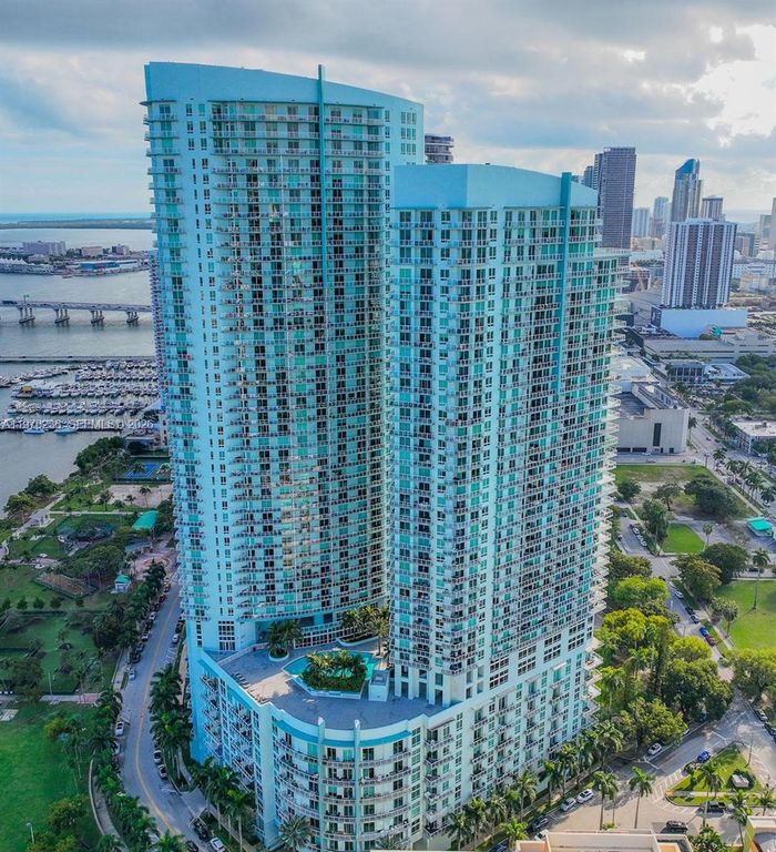 1900 N Bayshore Dr 2512, Miami, FL 33132
