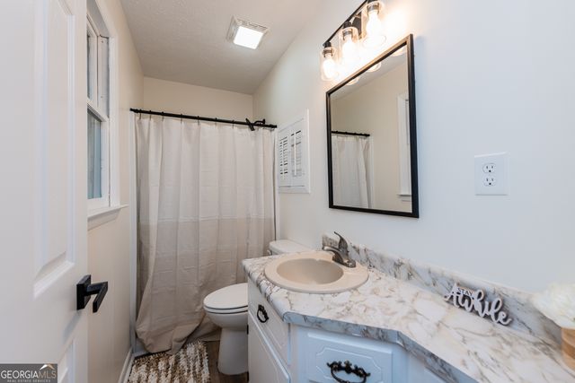 139 Old Oak Road, Byron, GA 31008