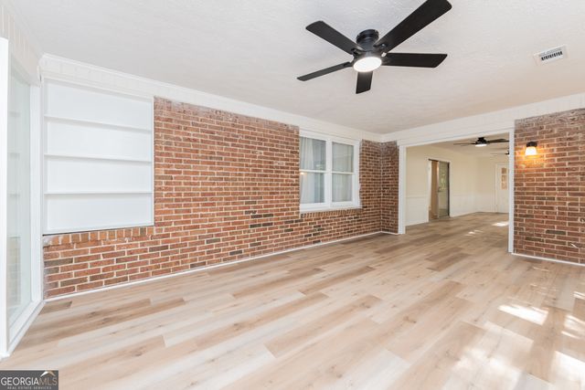 139 Old Oak Road, Byron, GA 31008