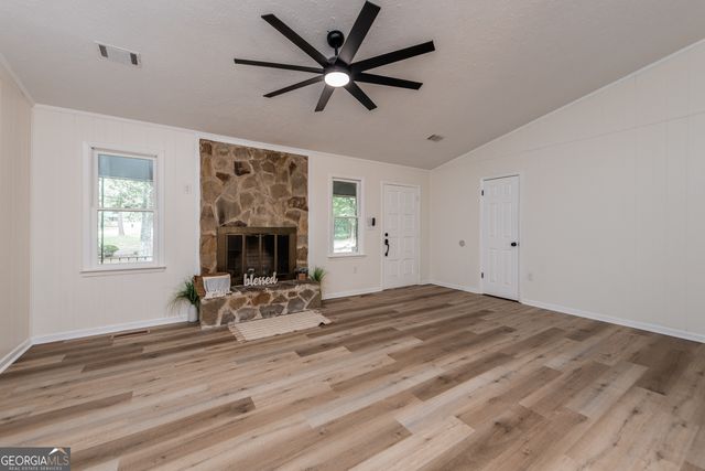 139 Old Oak Road, Byron, GA 31008