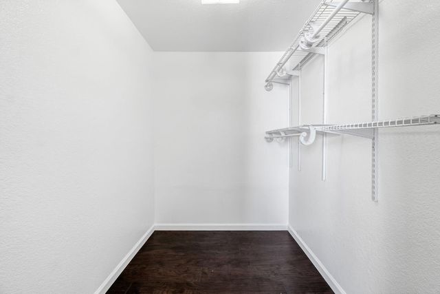 5306 N Carlsbad Avenue, Fresno, CA 93722