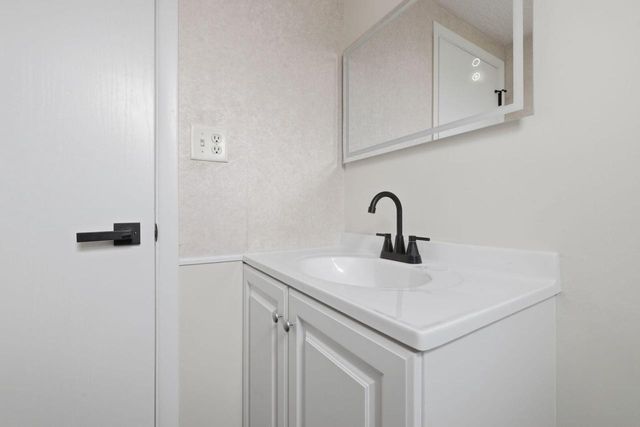 1604 87th PLACE, Kenosha, WI 53143