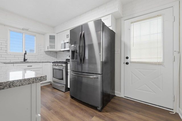 1604 87th PLACE, Kenosha, WI 53143