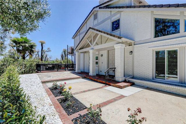 10 Cambridge, Manhattan Beach, CA 90266