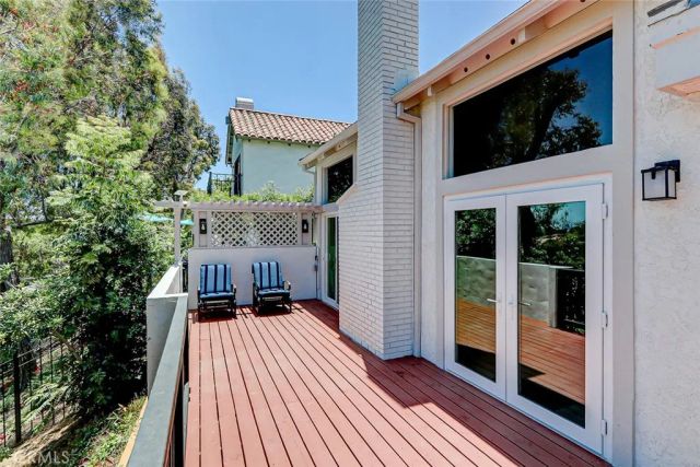 10 Cambridge, Manhattan Beach, CA 90266