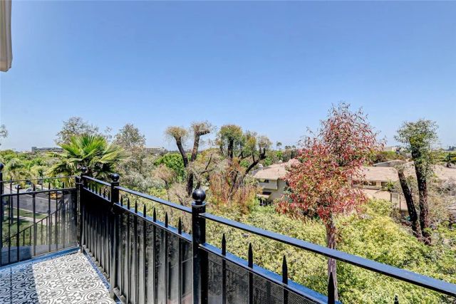 10 Cambridge, Manhattan Beach, CA 90266