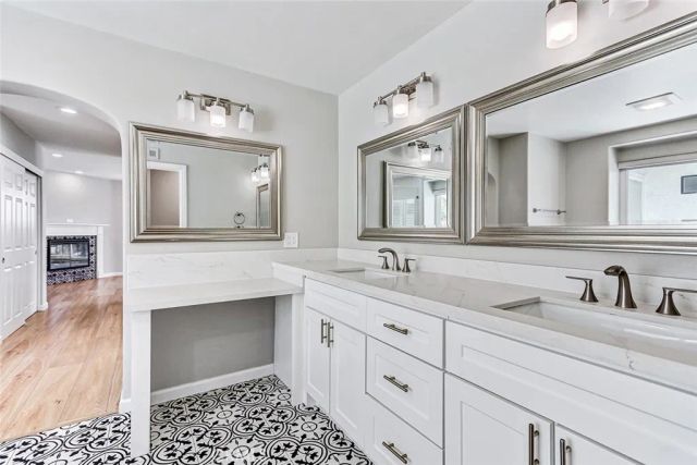 10 Cambridge, Manhattan Beach, CA 90266