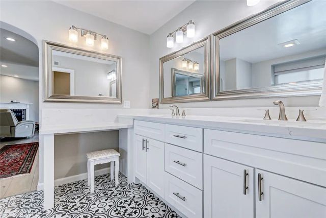10 Cambridge, Manhattan Beach, CA 90266