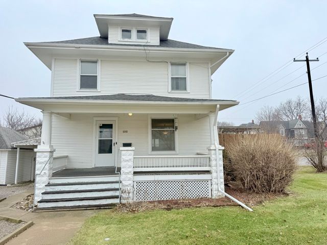 100 E Welsh Street, Williamsburg, IA 52361
