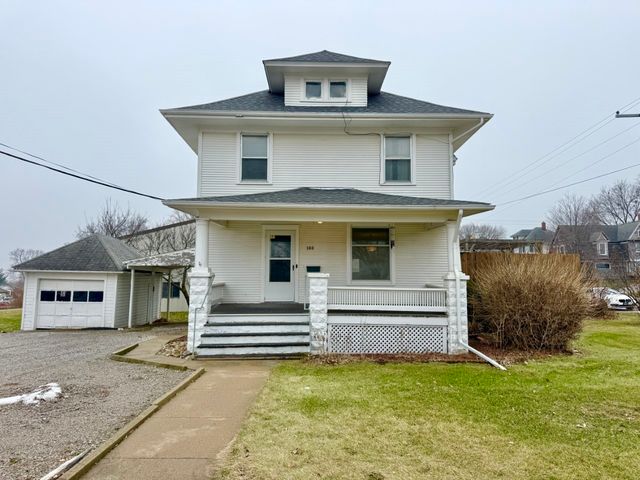 100 E Welsh Street, Williamsburg, IA 52361