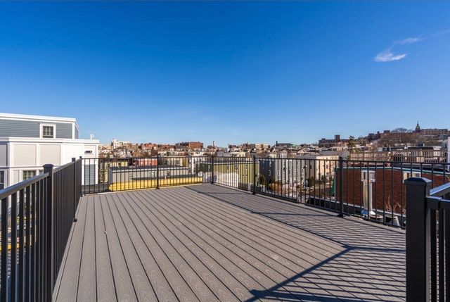 160 W 7th St 4, Boston, MA 02127