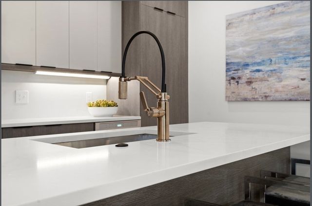 160 W 7th St 4, Boston, MA 02127