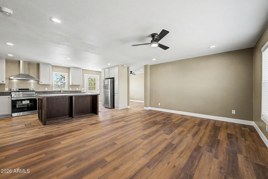 29279 N BRENNER PASS Road, San Tan Valley, AZ 85144 — photo 4