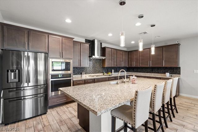 6320 Regina Ridge Street, Las Vegas, NV 89149