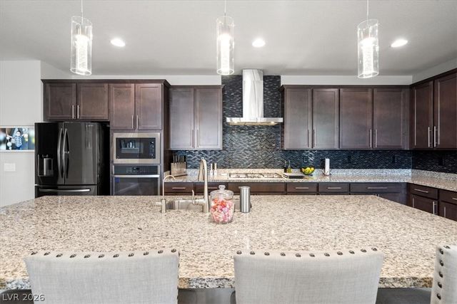 6320 Regina Ridge Street, Las Vegas, NV 89149