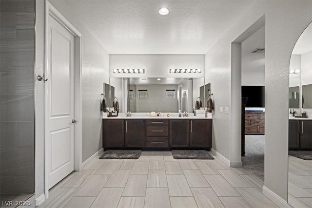 6320 Regina Ridge Street, Las Vegas, NV 89149