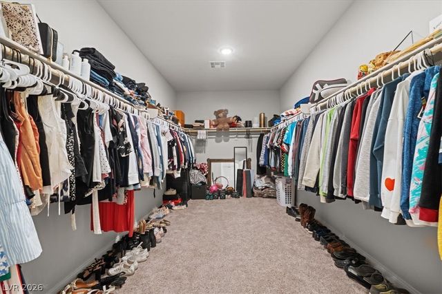 6320 Regina Ridge Street, Las Vegas, NV 89149