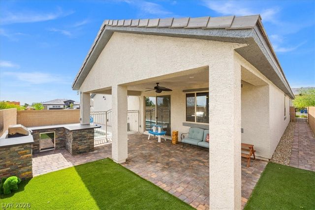 6320 Regina Ridge Street, Las Vegas, NV 89149