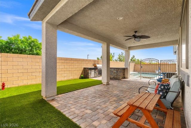6320 Regina Ridge Street, Las Vegas, NV 89149