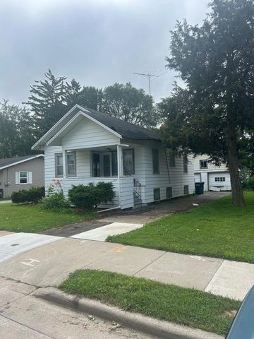 807 Prospect AVENUE, Oshkosh, WI 54901