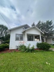 807 Prospect AVENUE, Oshkosh, WI 54901