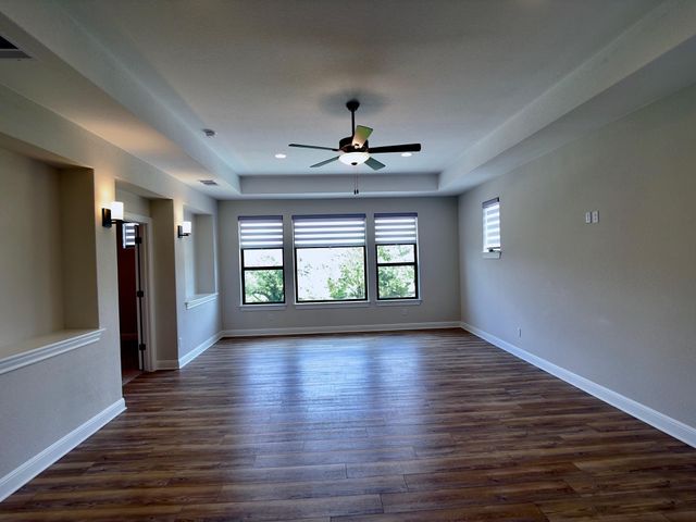 113 Spence LN, Liberty Hill, TX 78642