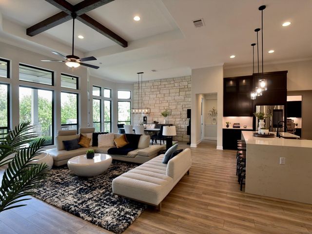 113 Spence LN, Liberty Hill, TX 78642