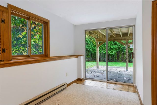 52 Tanglewood Dr, Stoughton, MA 02072