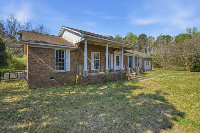 320 Guppy Way, Saint Stephen, SC 29479