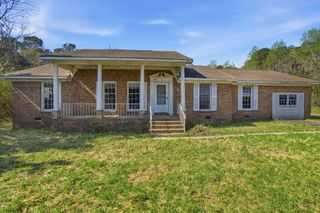 320 Guppy Way, Saint Stephen, SC 29479