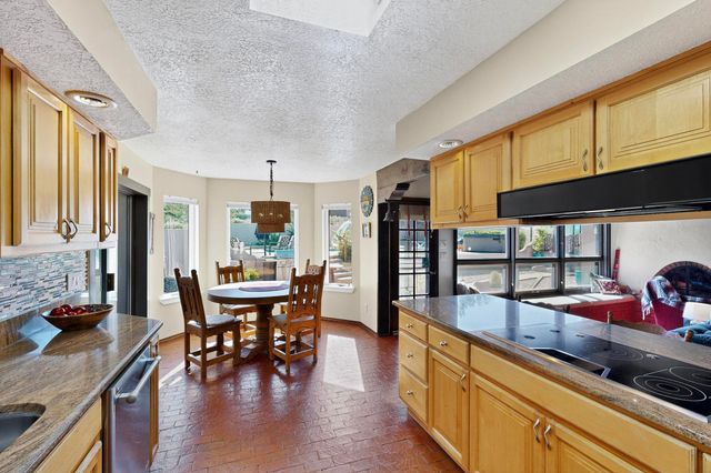 997 Lynx Loop NE, Albuquerque, NM 87122