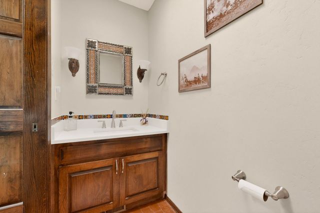 997 Lynx Loop NE, Albuquerque, NM 87122