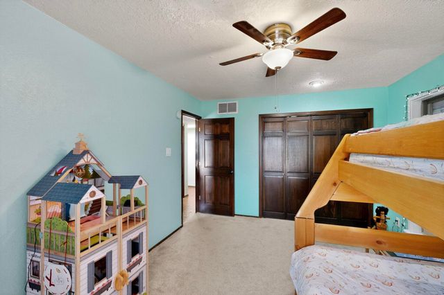 997 Lynx Loop NE, Albuquerque, NM 87122