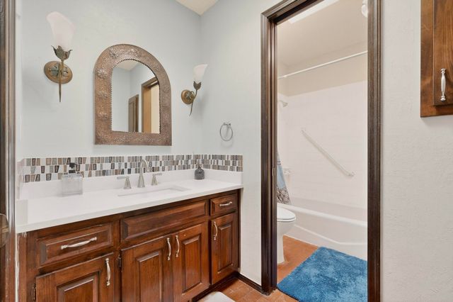 997 Lynx Loop NE, Albuquerque, NM 87122