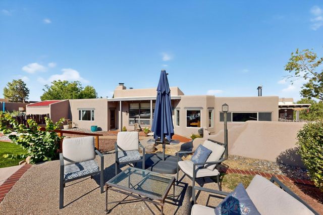 997 Lynx Loop NE, Albuquerque, NM 87122