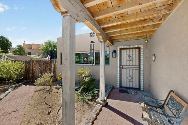997 Lynx Loop NE, Albuquerque, NM 87122