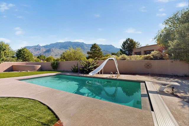 997 Lynx Loop NE, Albuquerque, NM 87122