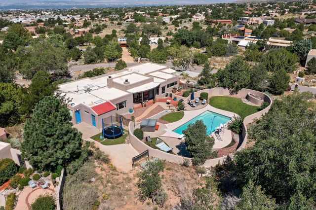 997 Lynx Loop NE, Albuquerque, NM 87122