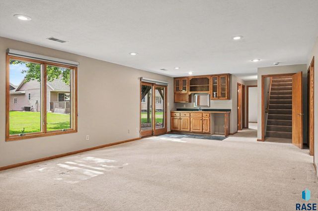 3505 S Micah Cir Circle, Sioux Falls, SD 57103