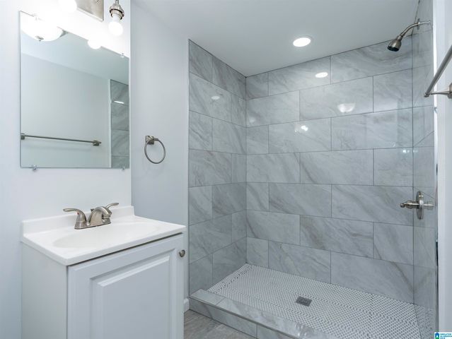 1024 6TH PLACE W, Birmingham, AL 35204